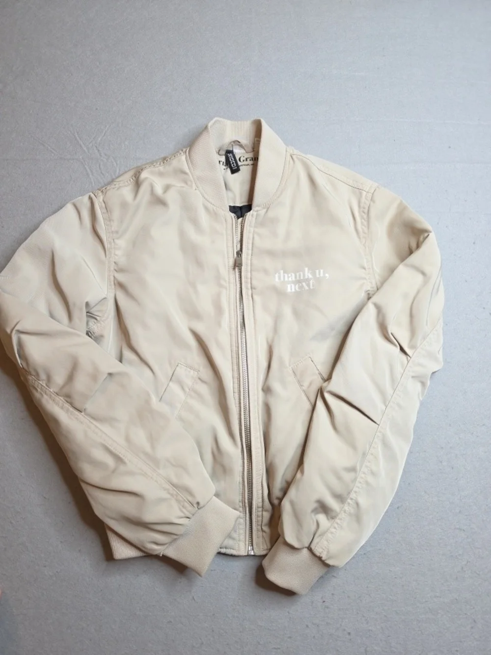 Ariana Grande Beige Graphic Bomber Jacket Thank U Next Size Xs - Picture 2 of 9